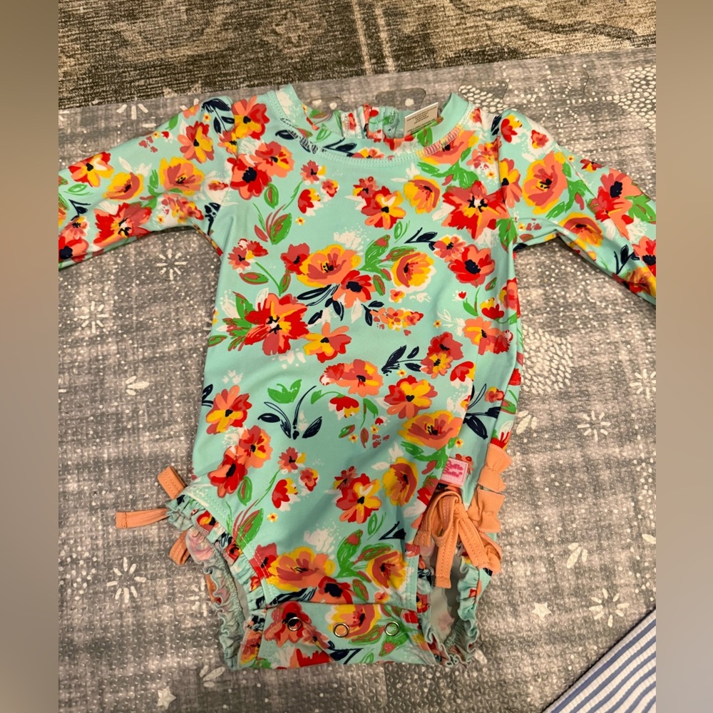 Ruffle butts 6-12m swimsuit